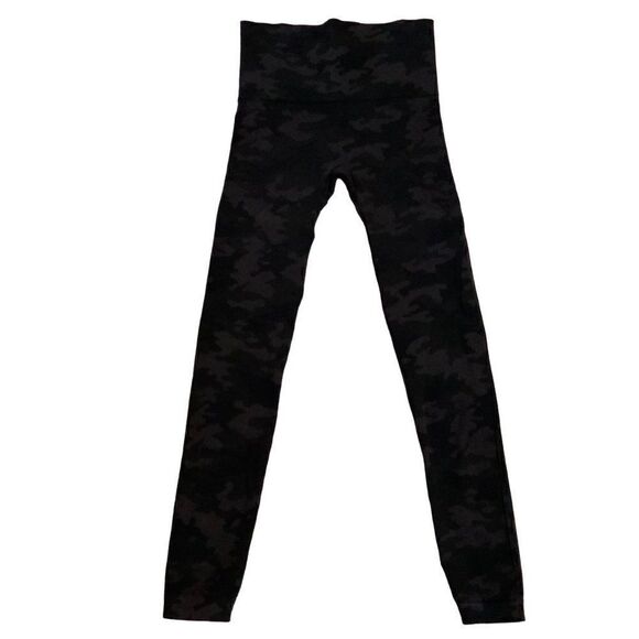 Spanx Look at Me Now Black Grey Camo Ankle Slimming Leggings Small - Picture 2 of 11